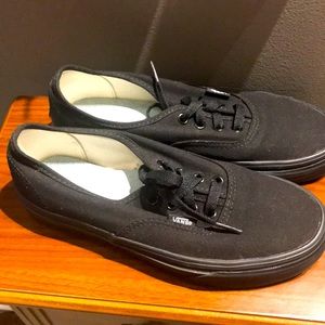 Vans black authentic
